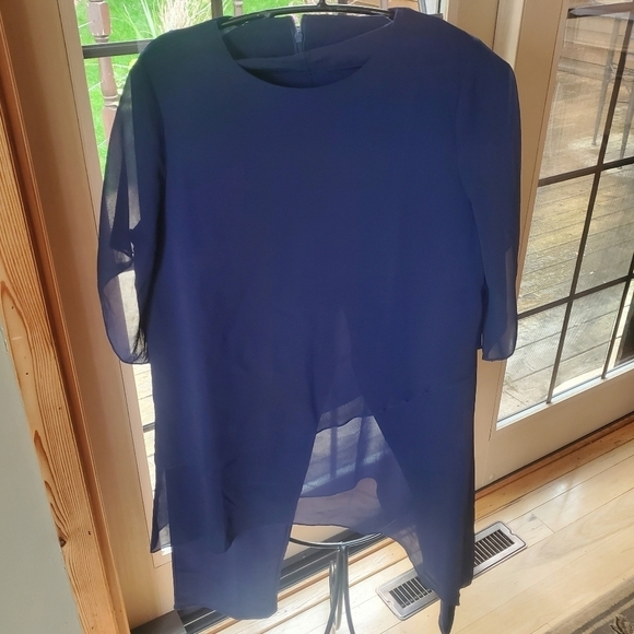 Unbranded Pants - Unbranded NWT 2 Piece Sz. S (M?) Short Sleeve Tunic Capri Set